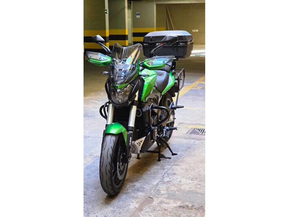 Bajaj Dominar