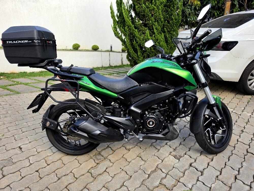 Bajaj Dominar