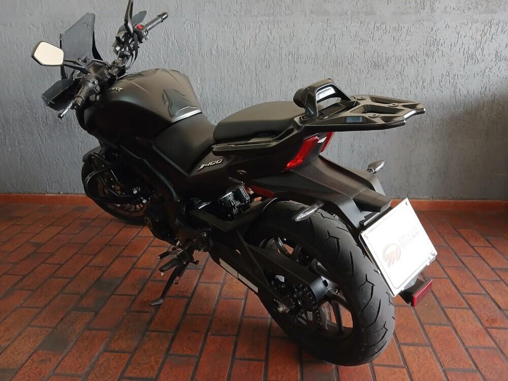 Bajaj Dominar