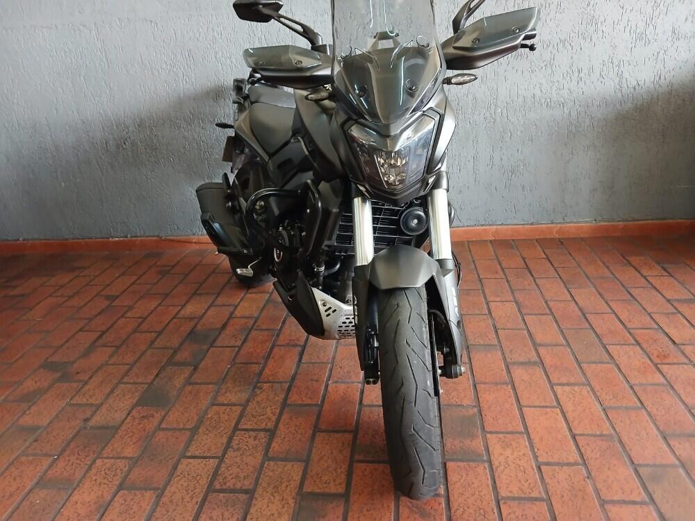 Bajaj Dominar