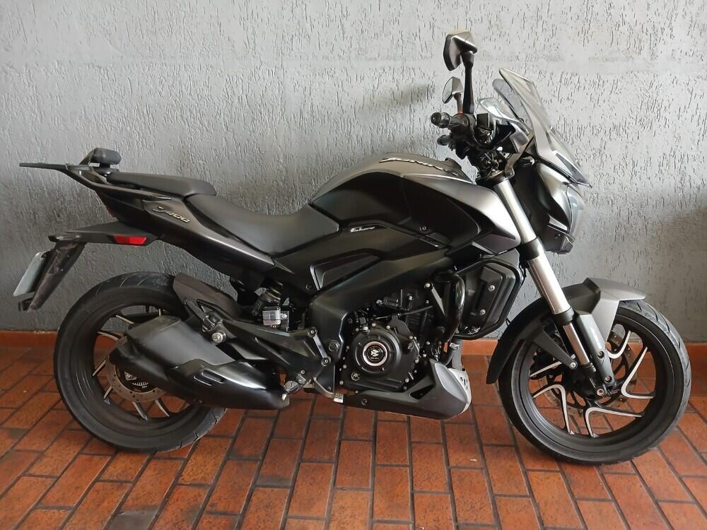 Bajaj Dominar