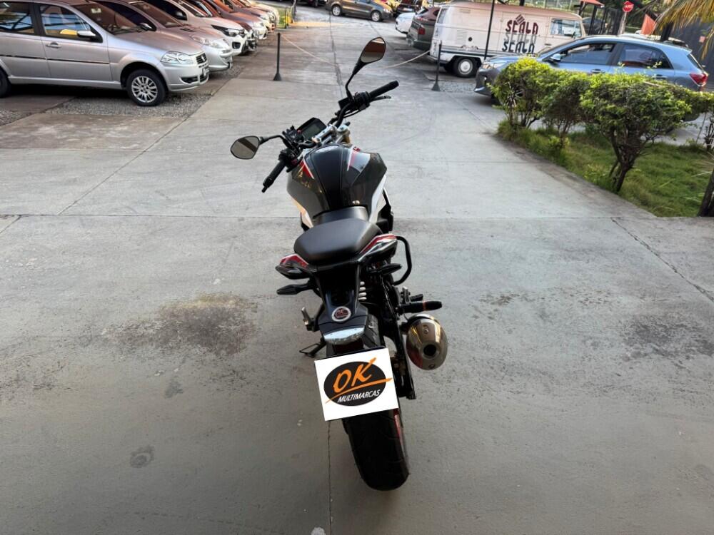 BMW G 310 R