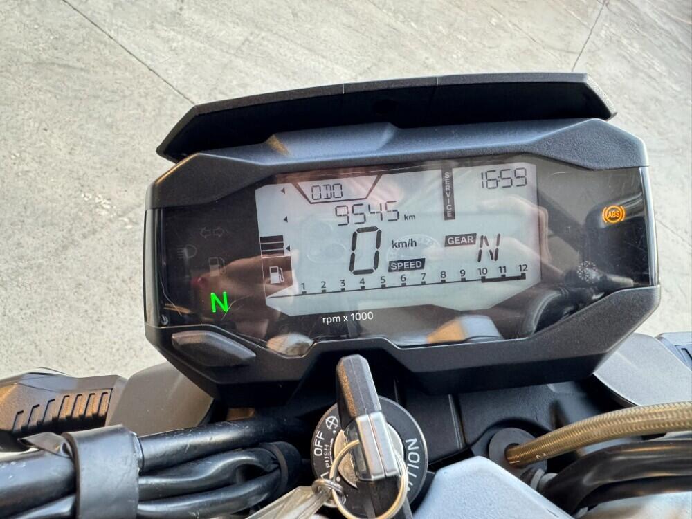 BMW G 310 R