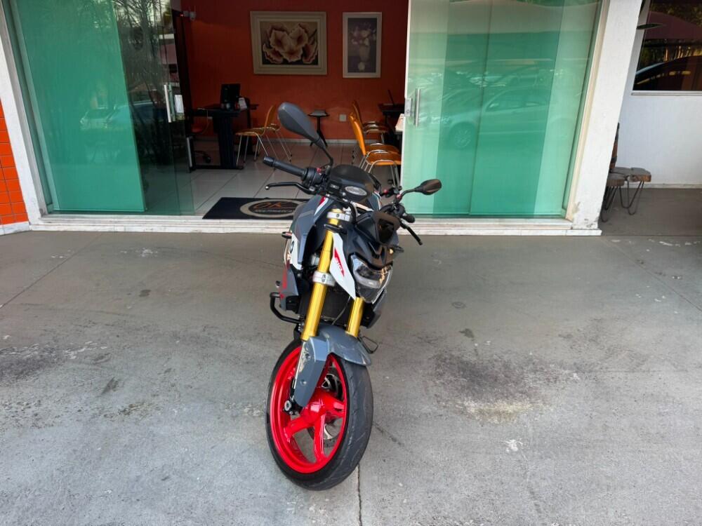 BMW G 310 R