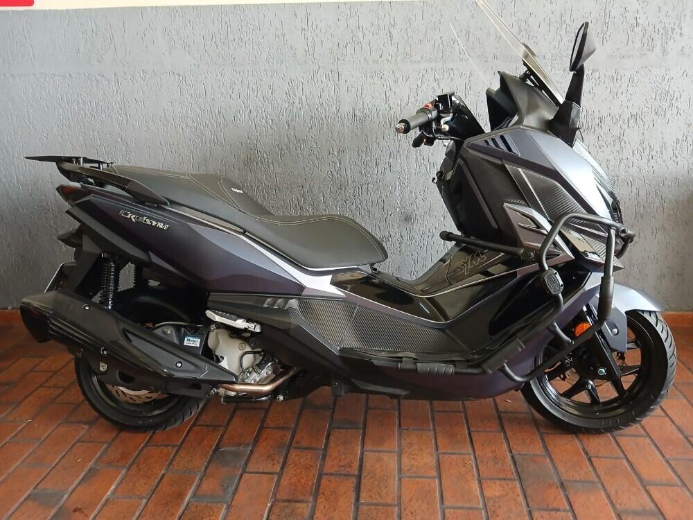 Dafra Cruisym