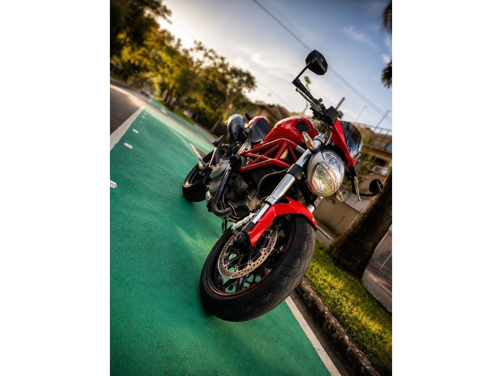 Ducati Monster 796