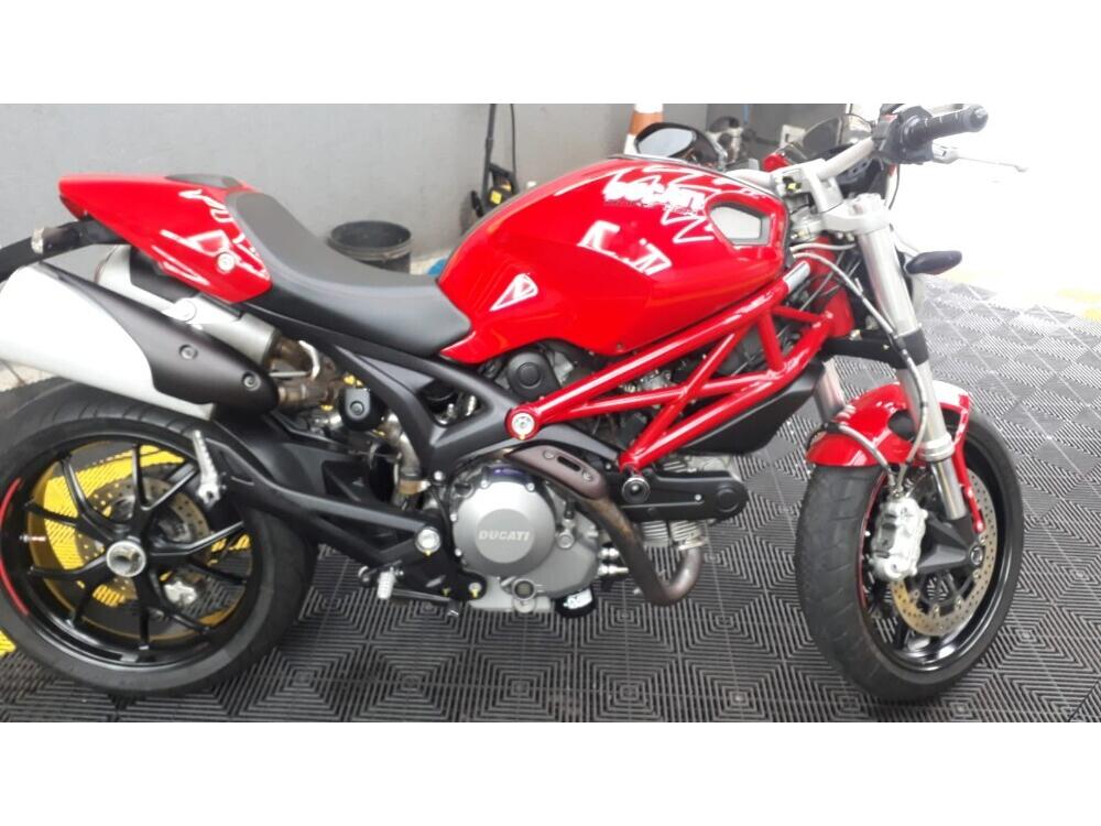 Ducati Monster 796