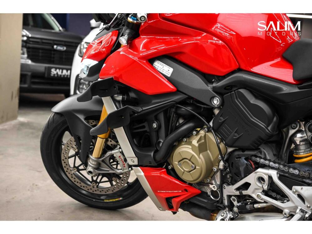 Ducati Street Fighter
