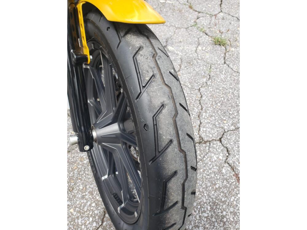Harley Davidson XL 883