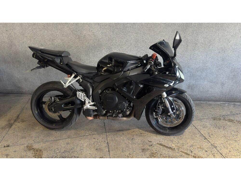 Honda CB 1000 R