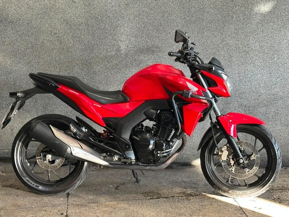 Honda CB 250 F Twister