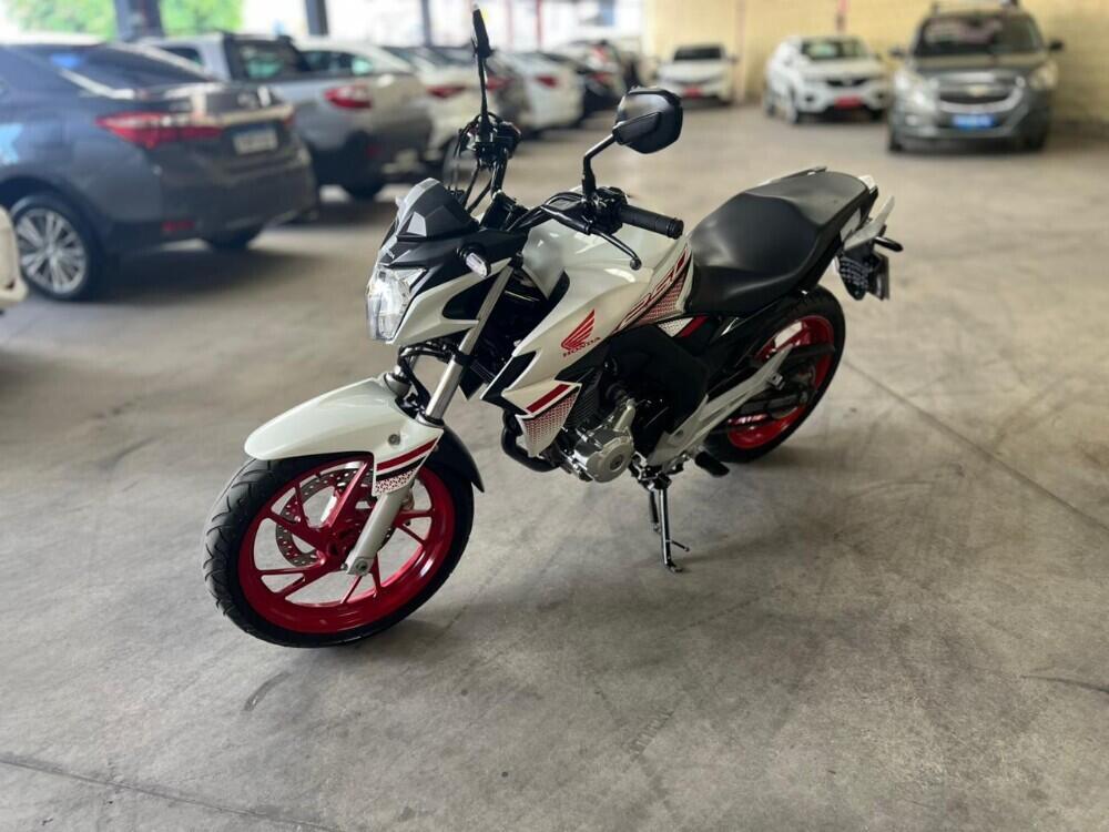 Honda CB 250 F Twister