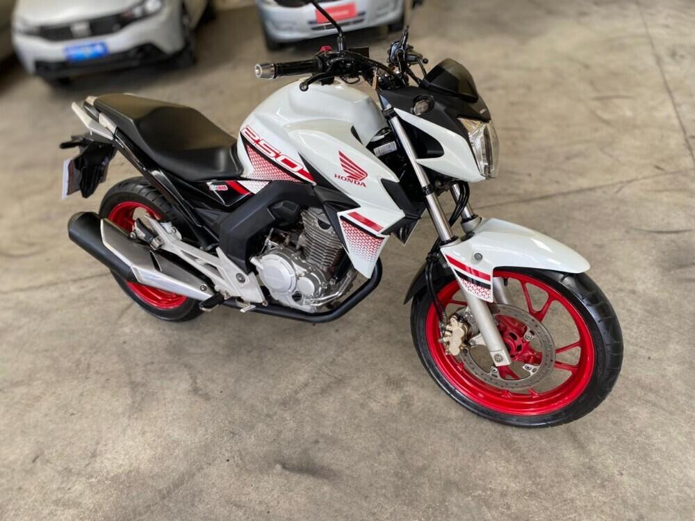 Honda CB 250 F Twister