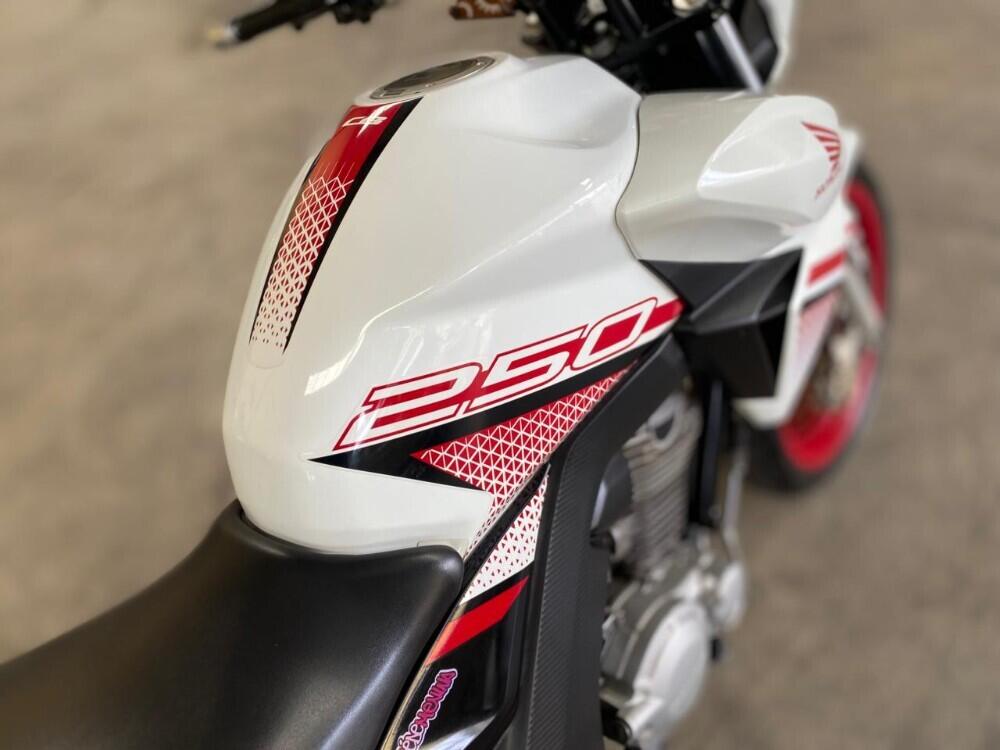 Honda CB 250 F Twister