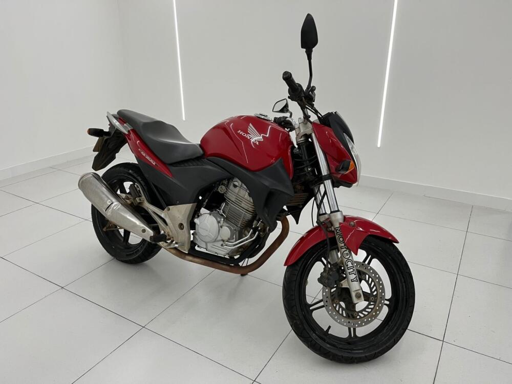 Honda CB 300