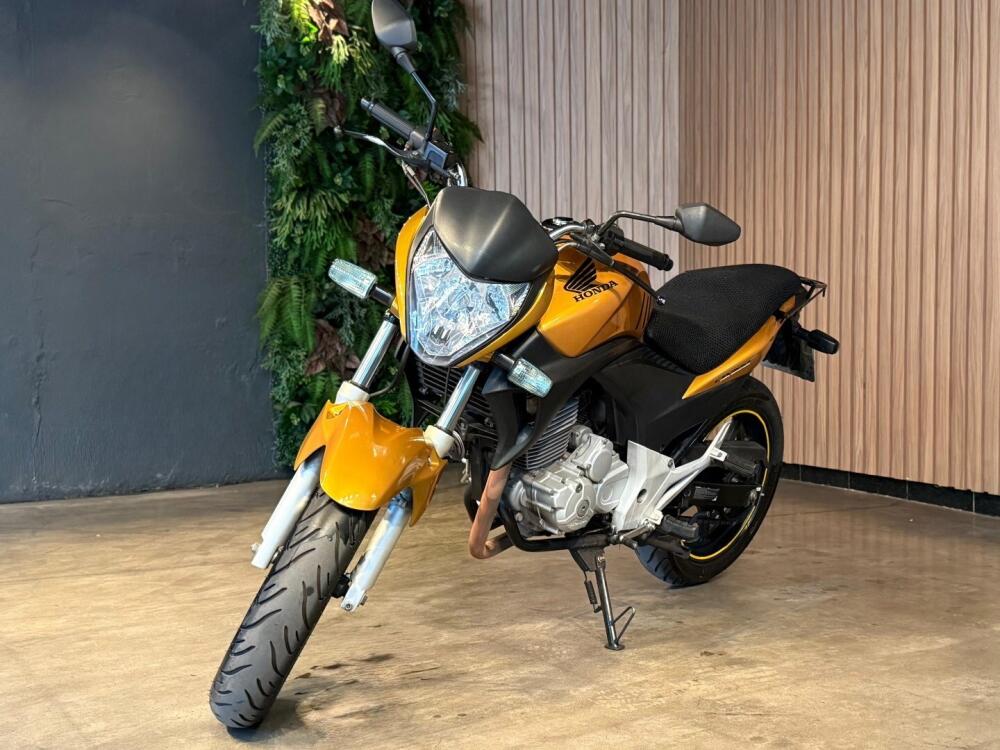 Honda CB 300