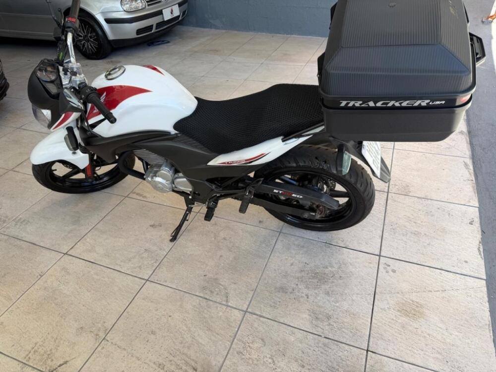 Honda CB 300