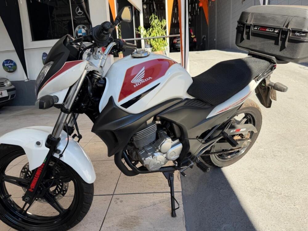 Honda CB 300