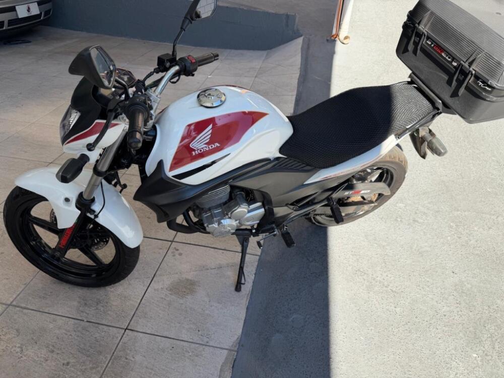 Honda CB 300