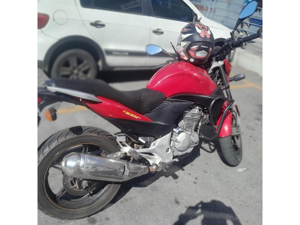 Honda CB 300