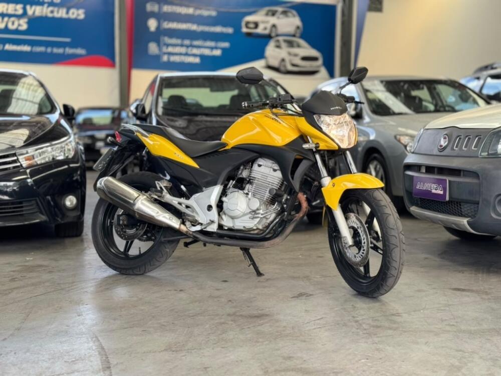 Honda CB 300