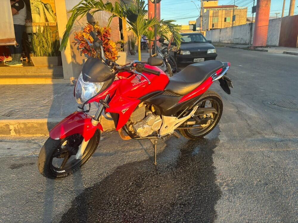 Honda CB 300