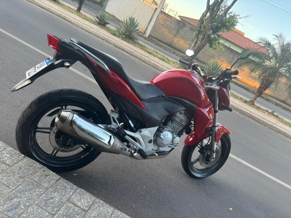 Honda CB 300