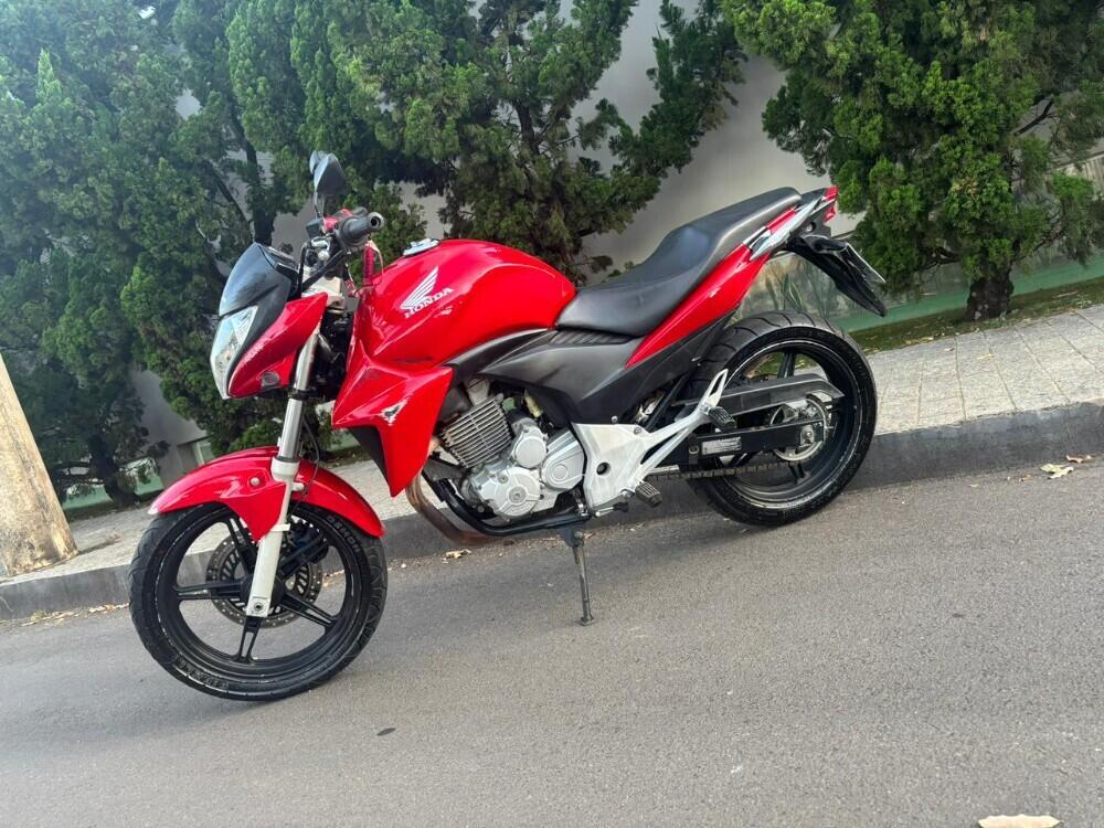 Honda CB 300