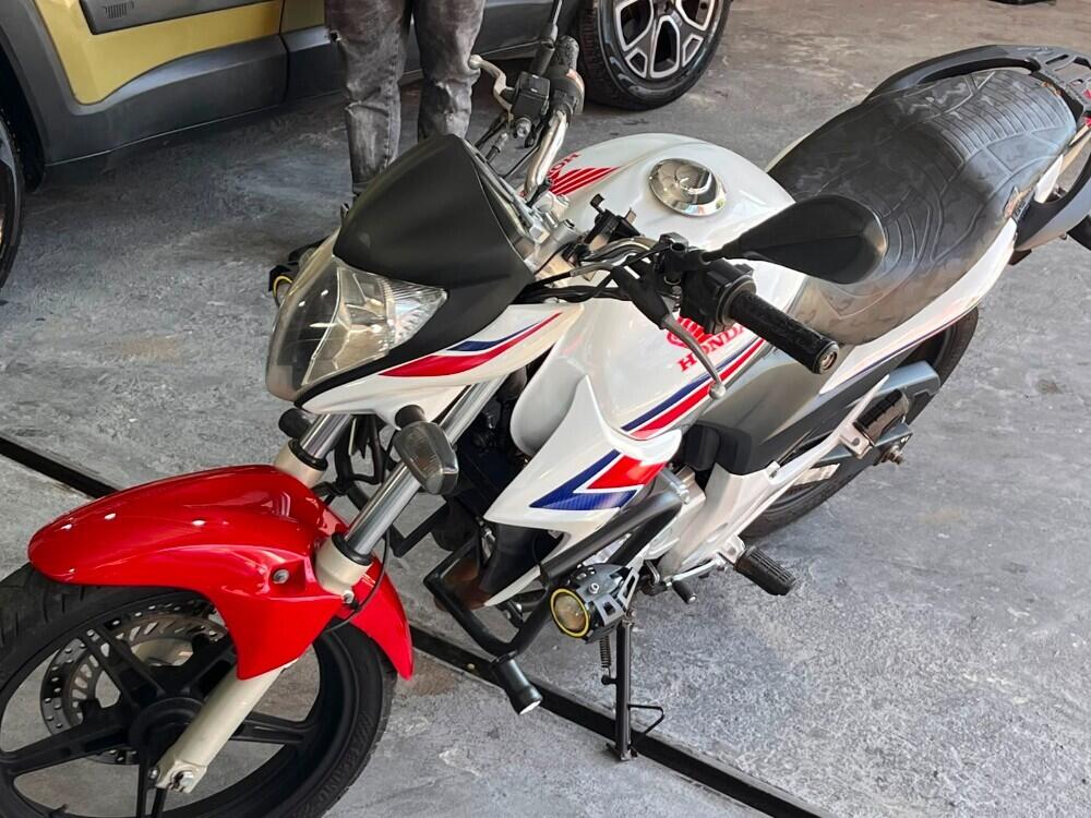 Honda CB 300