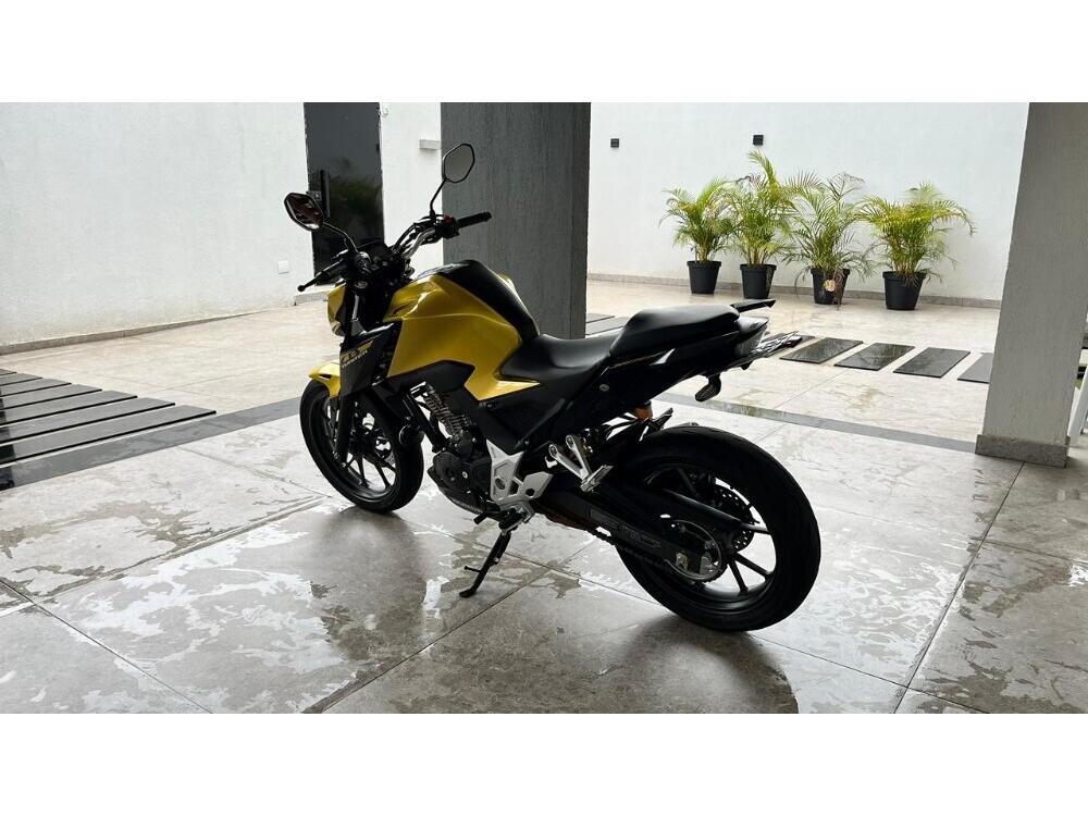 Honda CB 300 F Twister