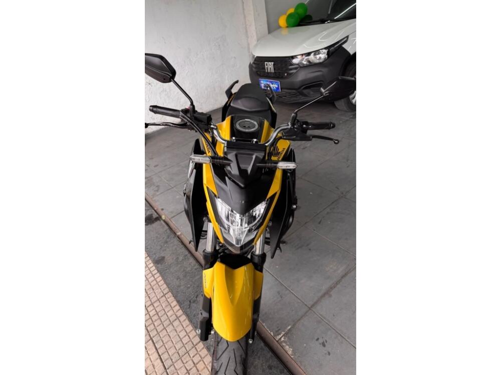 Honda CB 300
