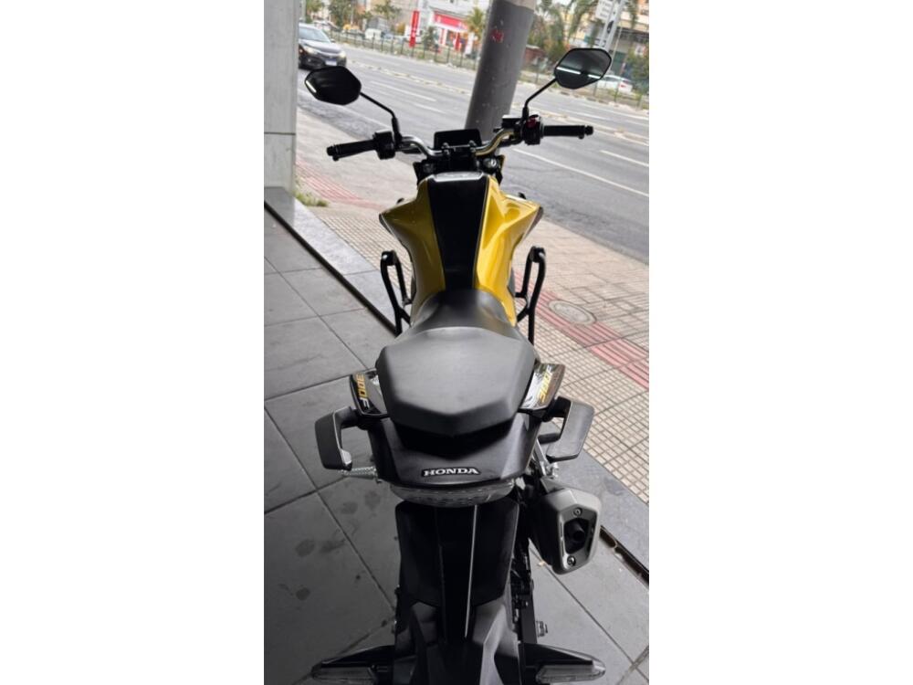 Honda CB 300