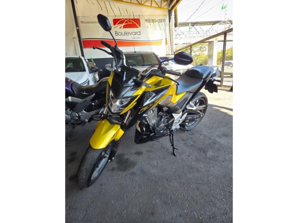 Honda CB 300