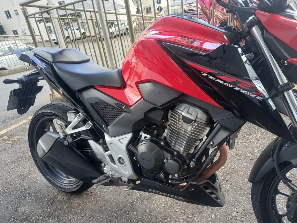 Honda CB 300