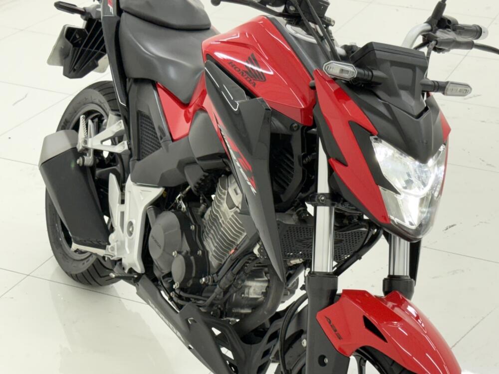 Honda CB 300