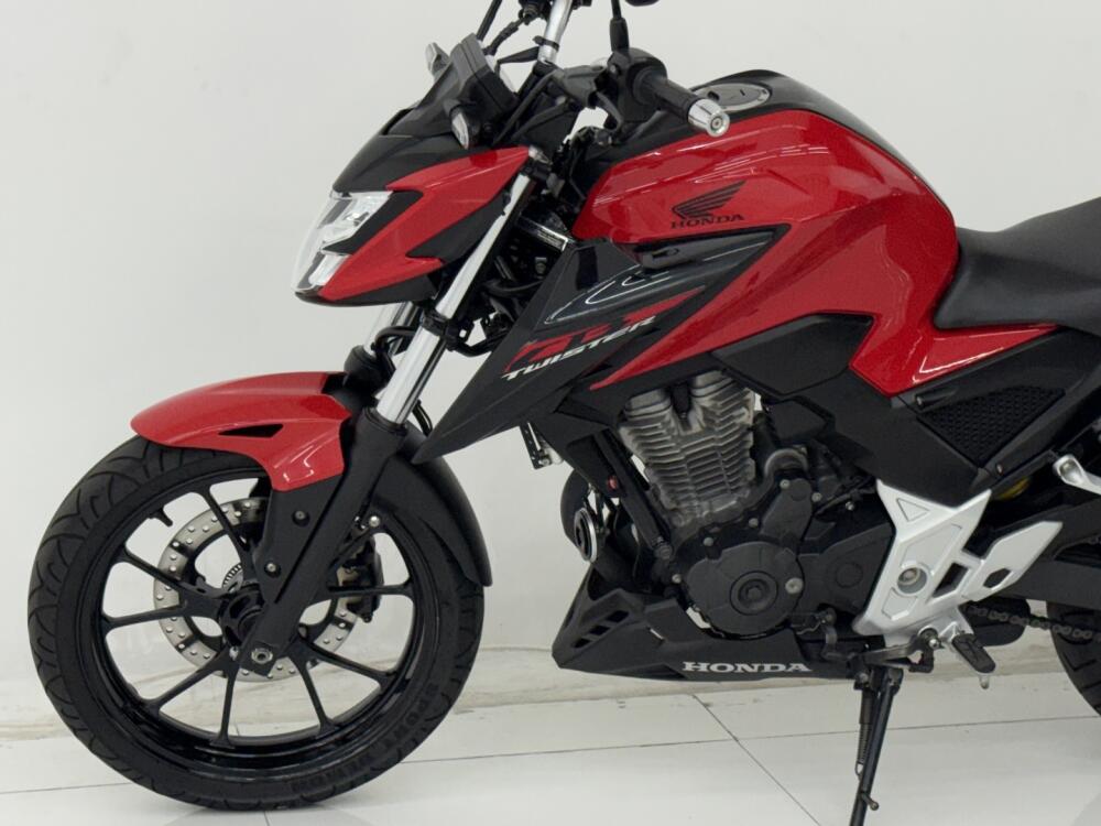 Honda CB 300