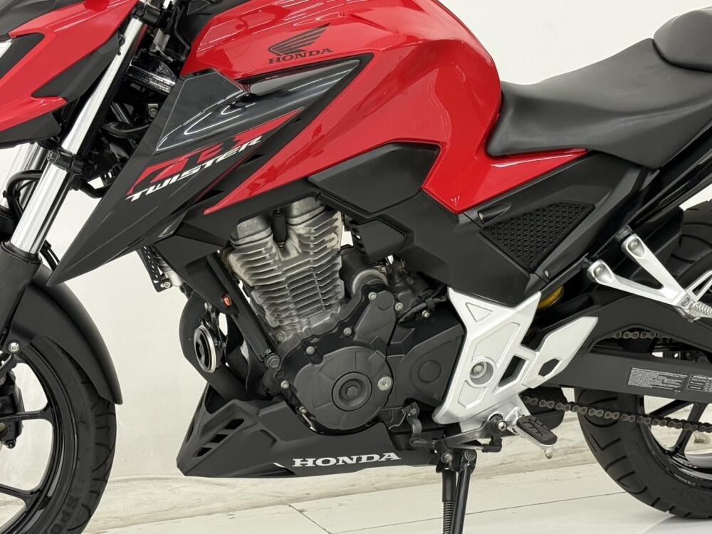 Honda CB 300