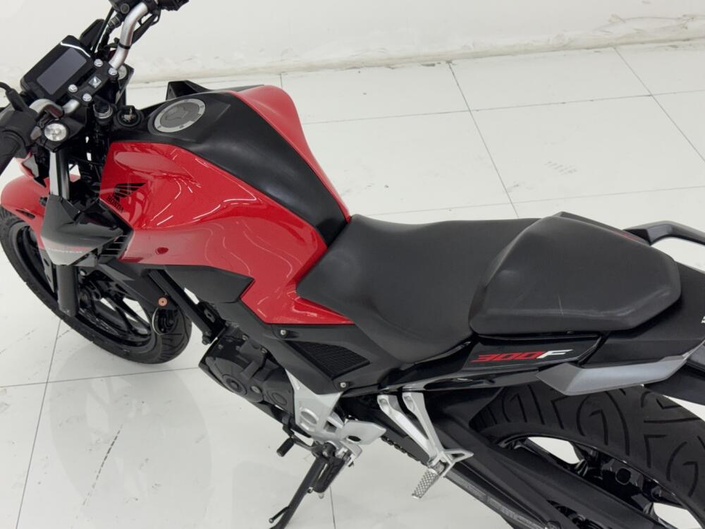 Honda CB 300