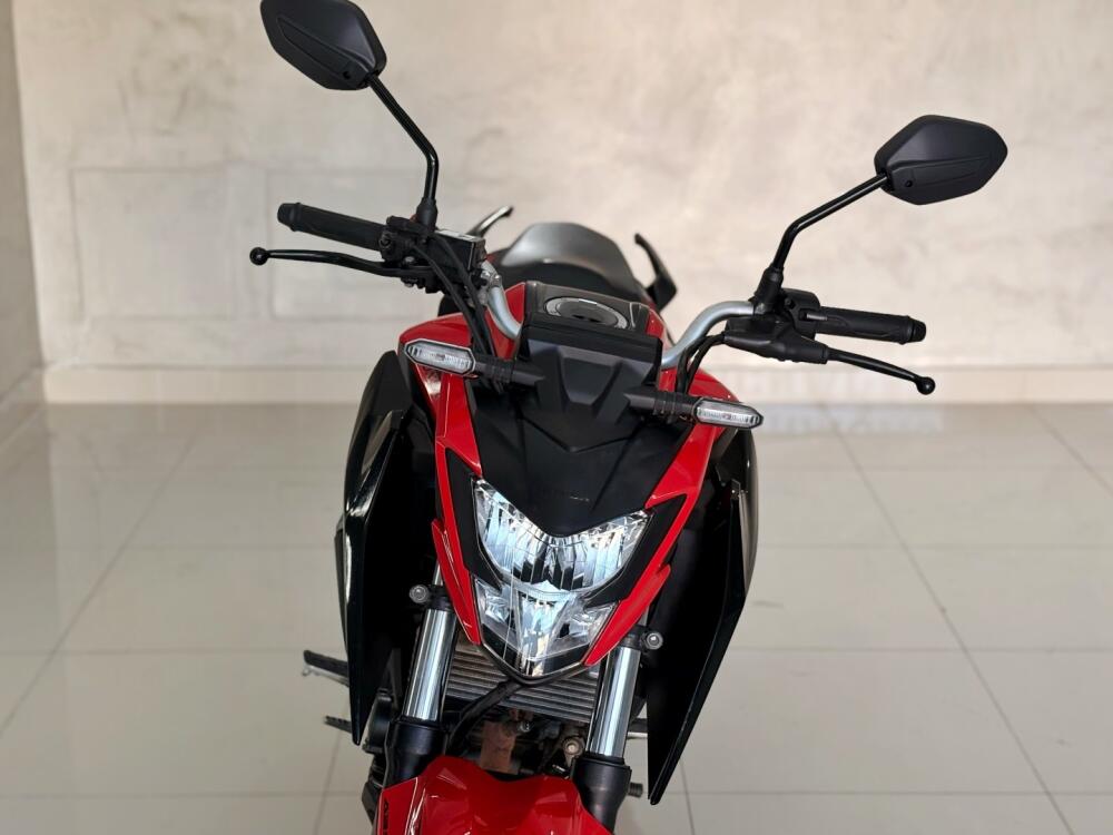 Honda CB 300