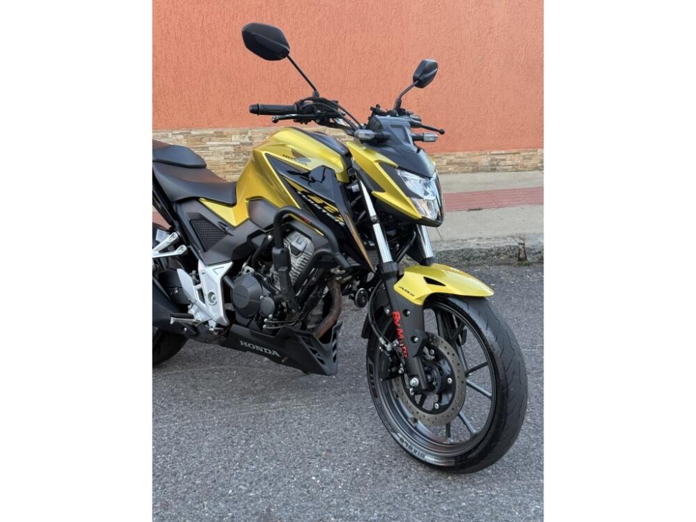 Honda CB 300