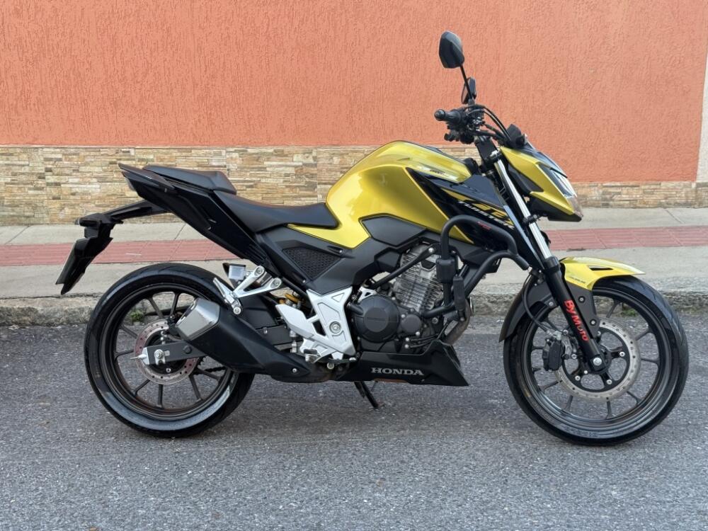 Honda CB 300