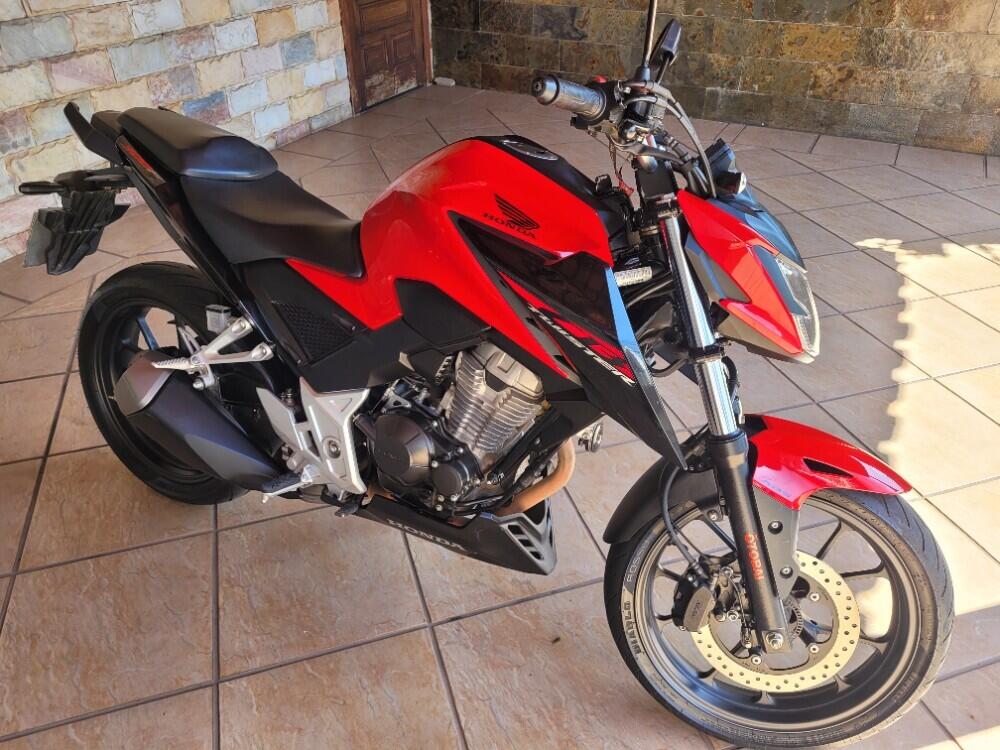 Honda CB 300