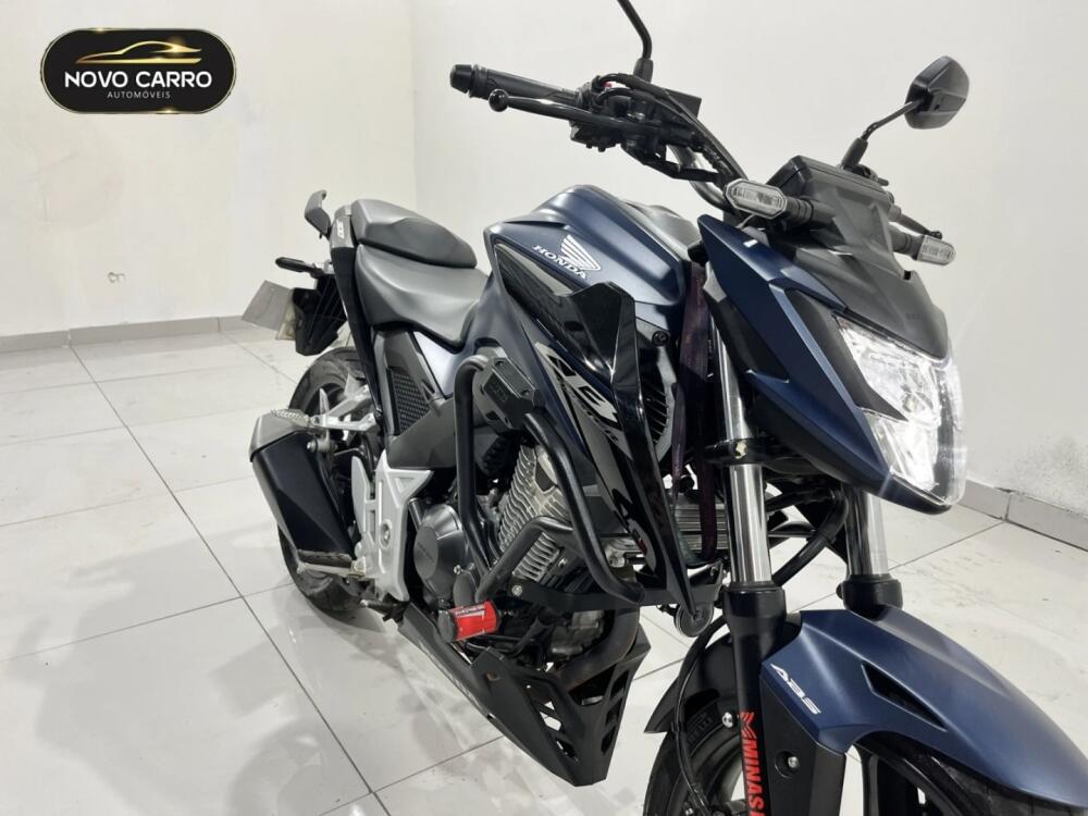 Honda CB 300