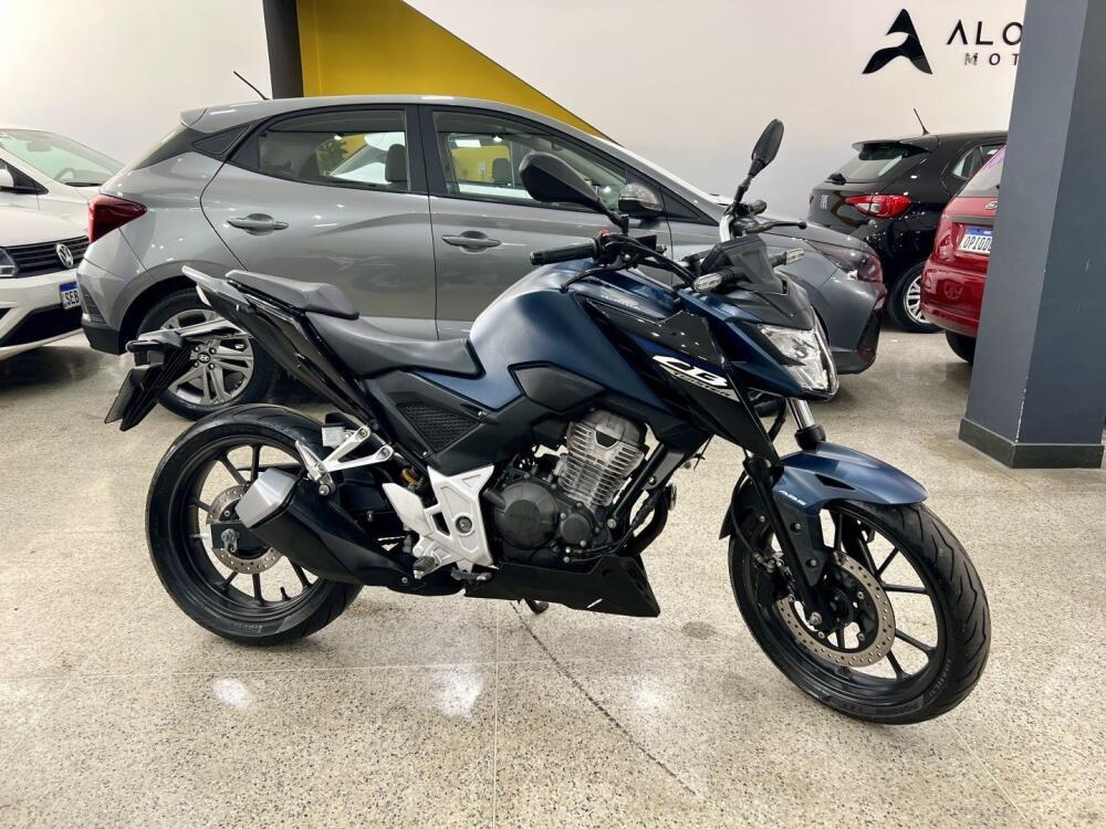 Honda CB 300