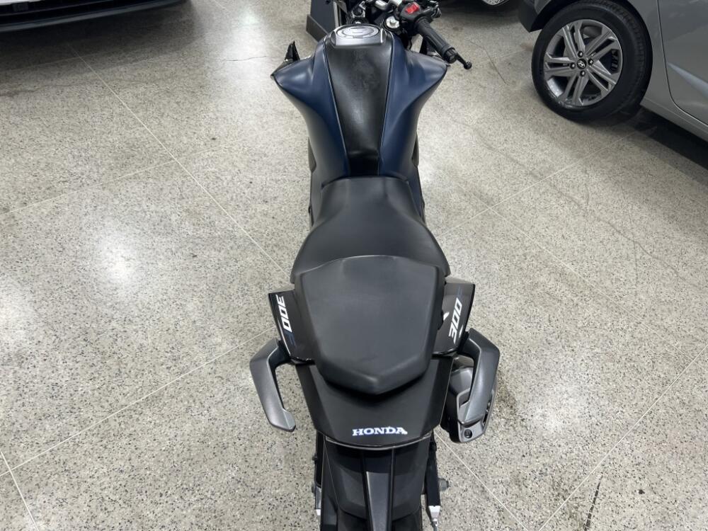 Honda CB 300