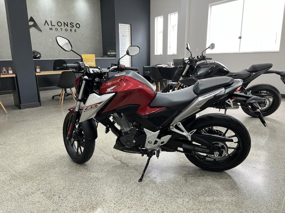 Honda CB 300