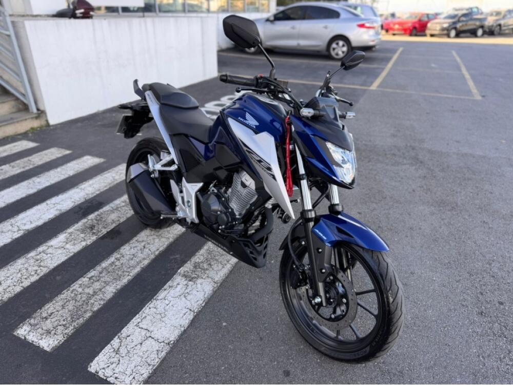 Honda CB 300