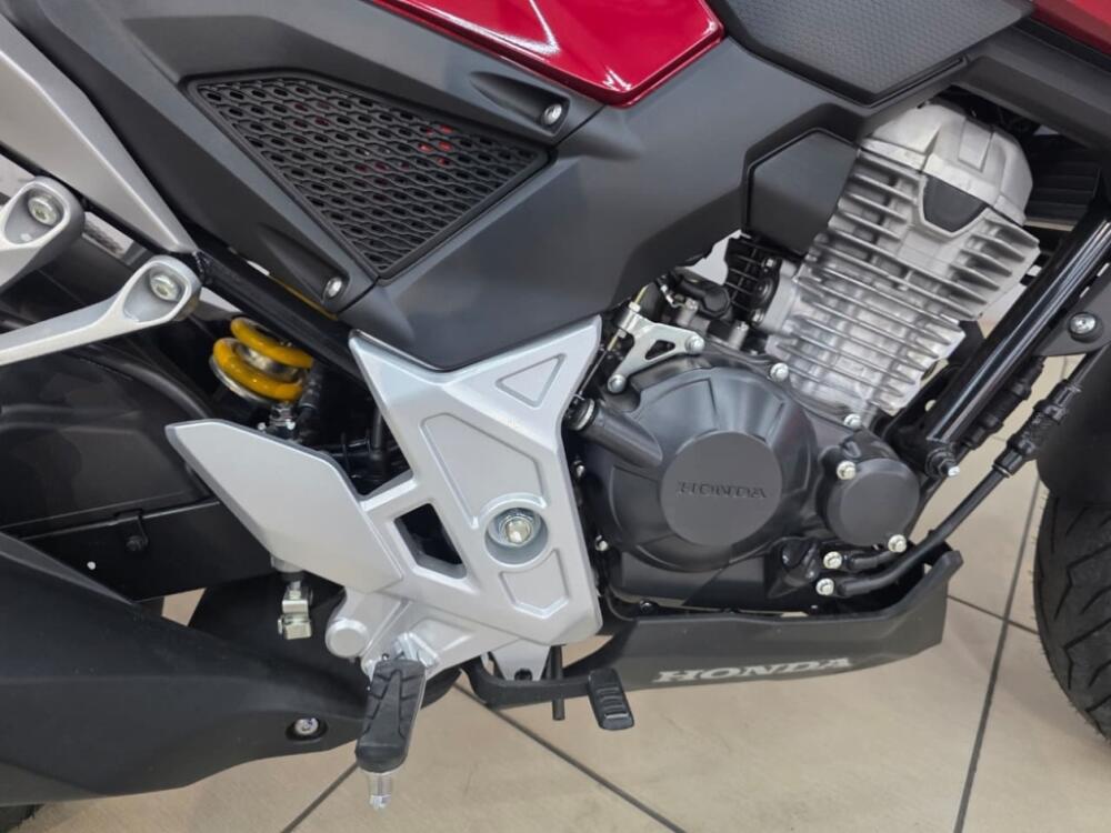 Honda CB 300
