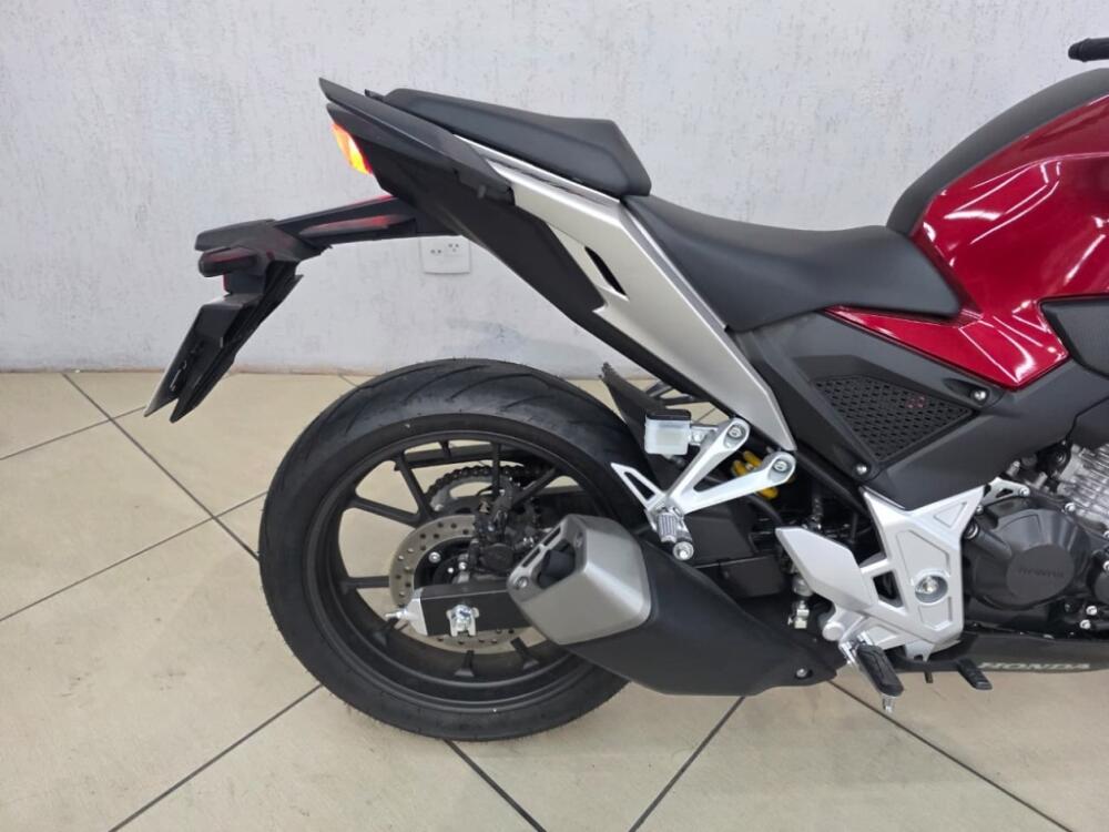 Honda CB 300