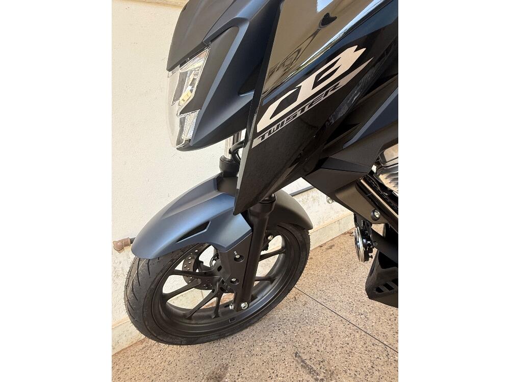 Honda CB 300 F Twister
